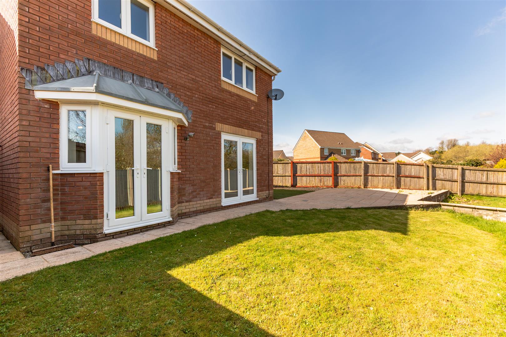 Pant Bryn Isaf, Llwynhendy, Llanelli, SA14 9EJ